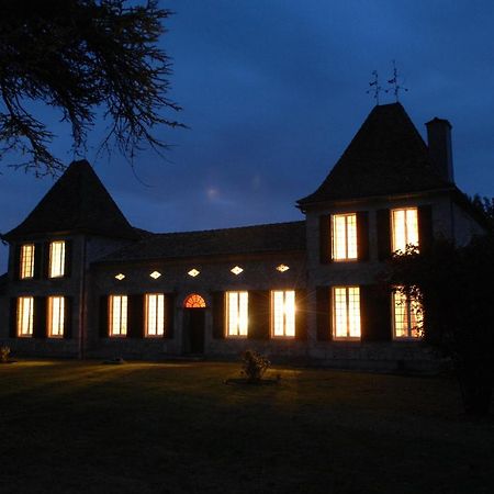 Chateau Le Guit Grignols  Buitenkant foto